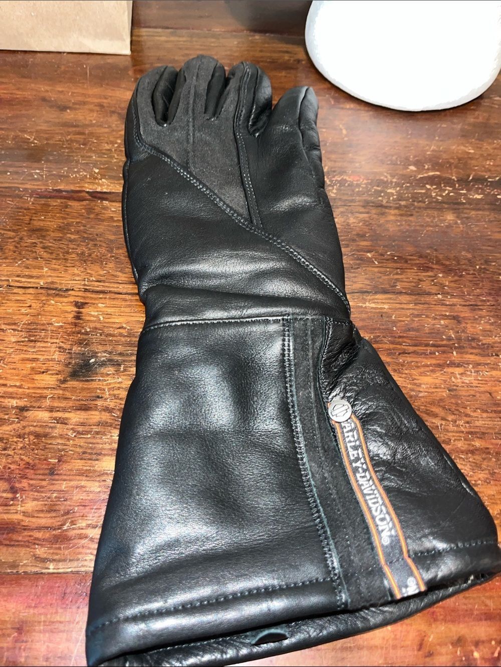 Harley Davidson ONE (1) RIGHT GLOVE Embossed Long Cuff Leather with drawstring M